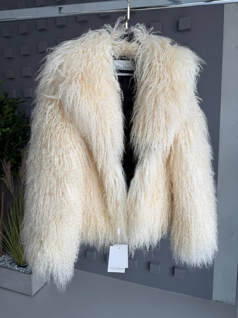 шуба искусственная,шуба из ламы,пушистое пальто,шуба из искусственного меха,шуба искусственная женская