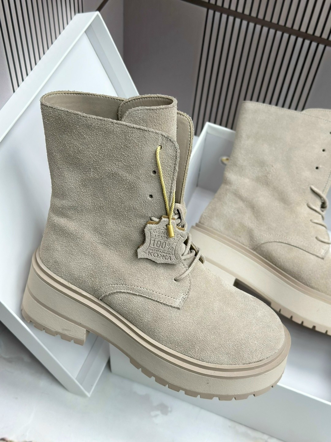 женские ботинки,,женская ,ботинка женские зимние,женская  зимняя