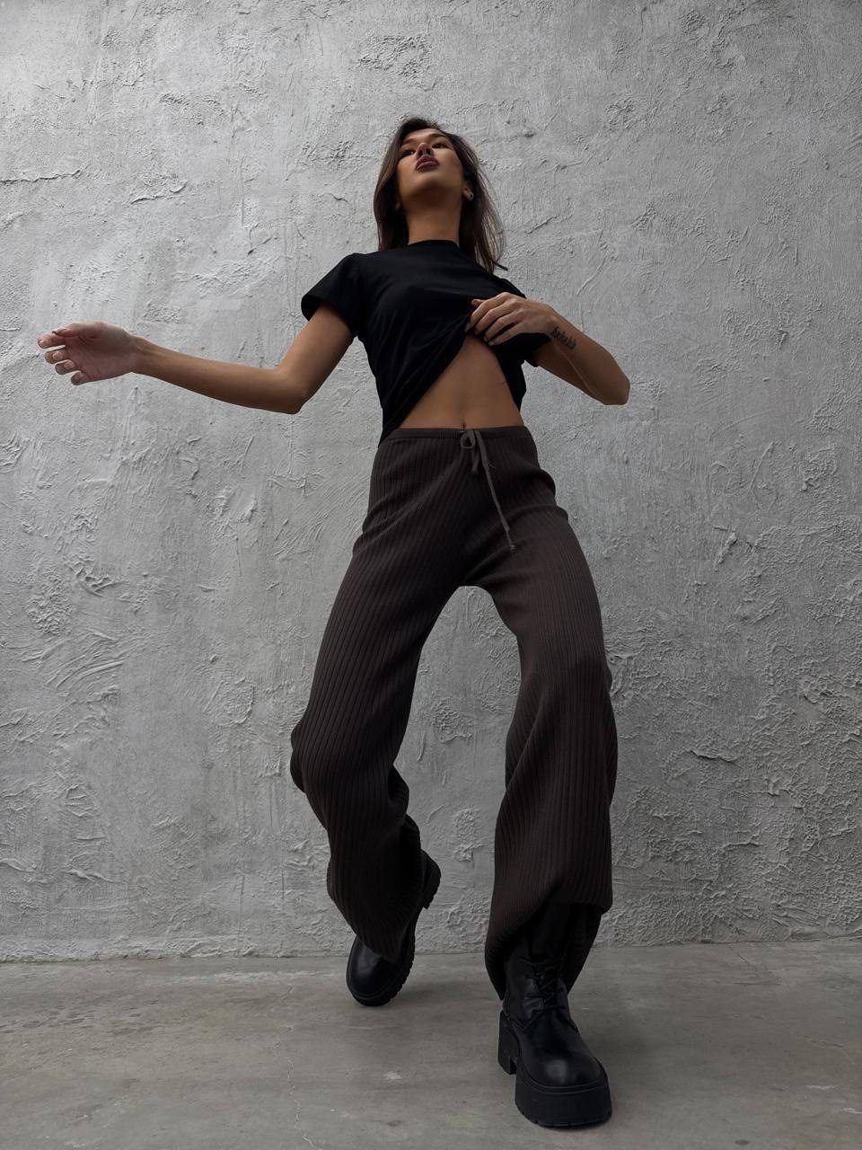 вязаные брюки,брюки палаццо в рубчик,вязаные брюки женские,брюки лапша палаццо,вязаные брюки клеш