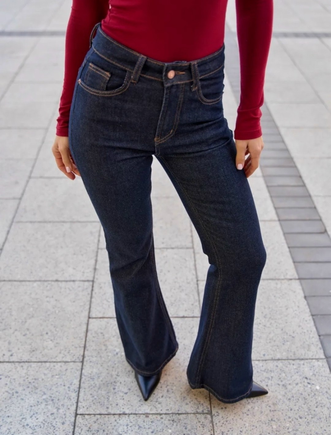 джинсы женские клеш,джинсы женские с высокой посадкой клеш,женские джинсы,образ с джинсами клеш