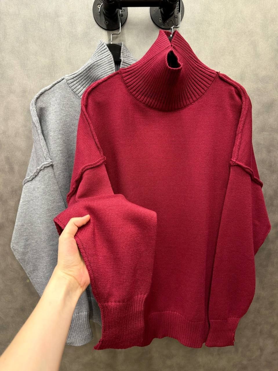 свитер оверсайз теплый вязаный,модные свитера,модные вязаные свитера,свитер объемный,свитер с высоким воротником