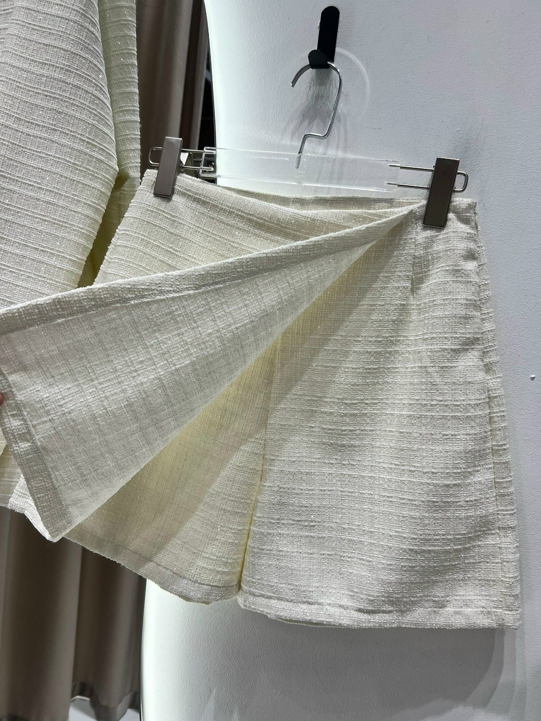 женский твидовый костюм,стильные костюмы,твидовый костюм с юбкой,твидовые костюмы,жакет