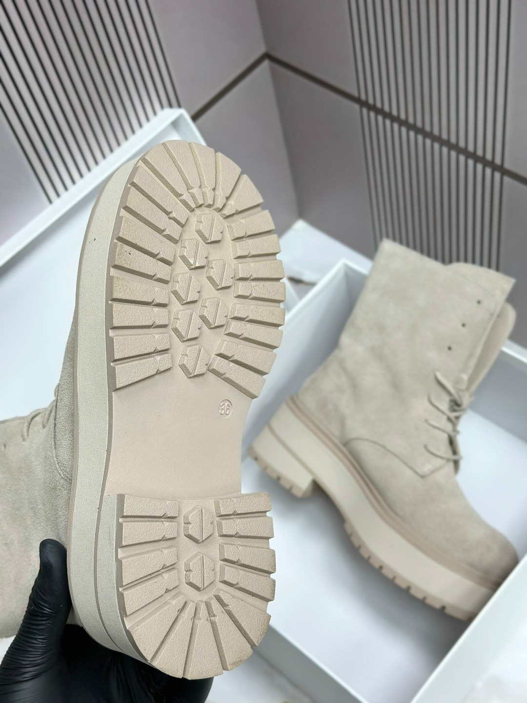 женские ботинки,,женская ,ботинка женские зимние,женская  зимняя