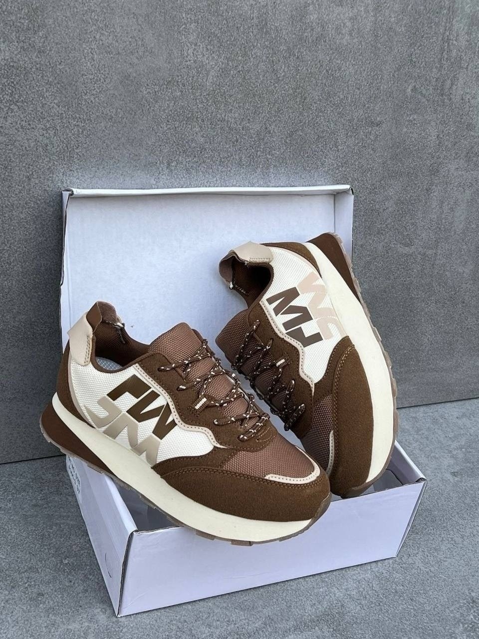 ,женские кроссовки,повседневные кроссовки,коричневые кроссовки женские,брендовые кроссовки