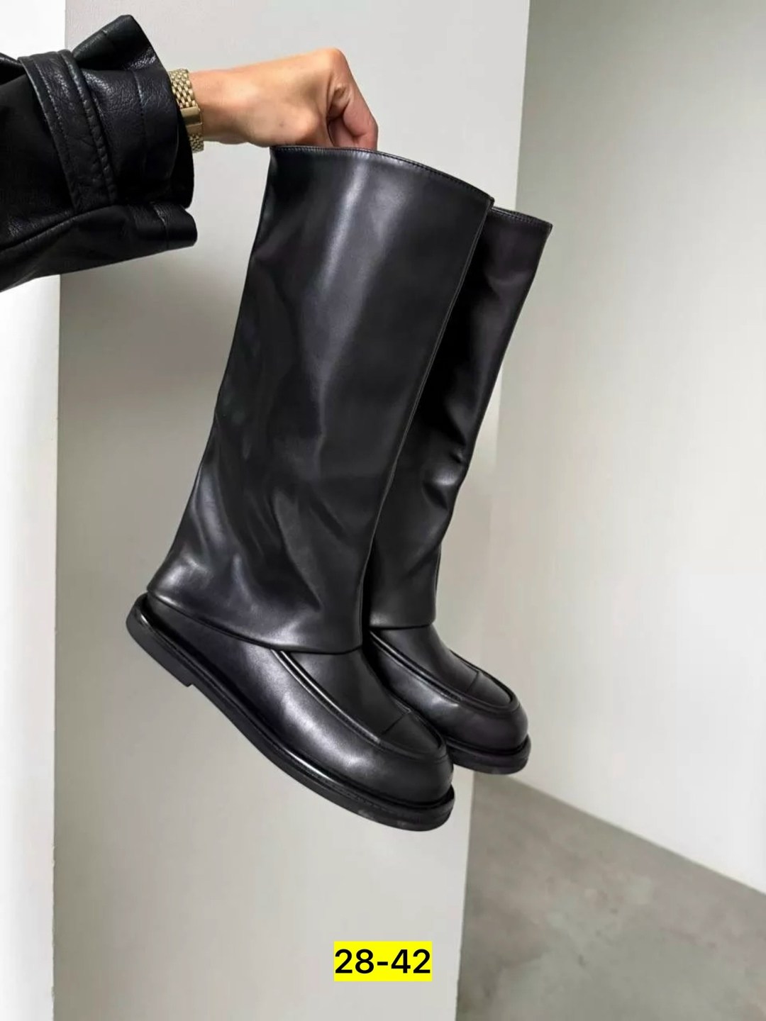 женские сапоги,,сапоги высокие,стильные сапоги,модные сапоги