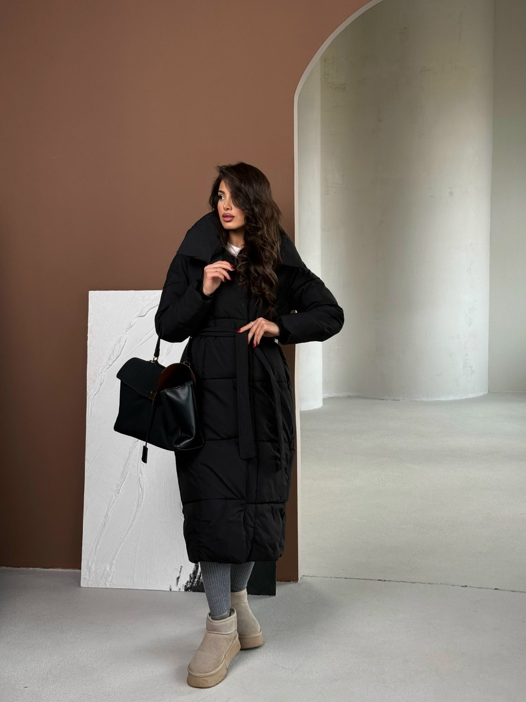 удлиненный зимний пуховик,удлиненный пуховик,пуховик с капюшоном,пуховик зимний,пуховик