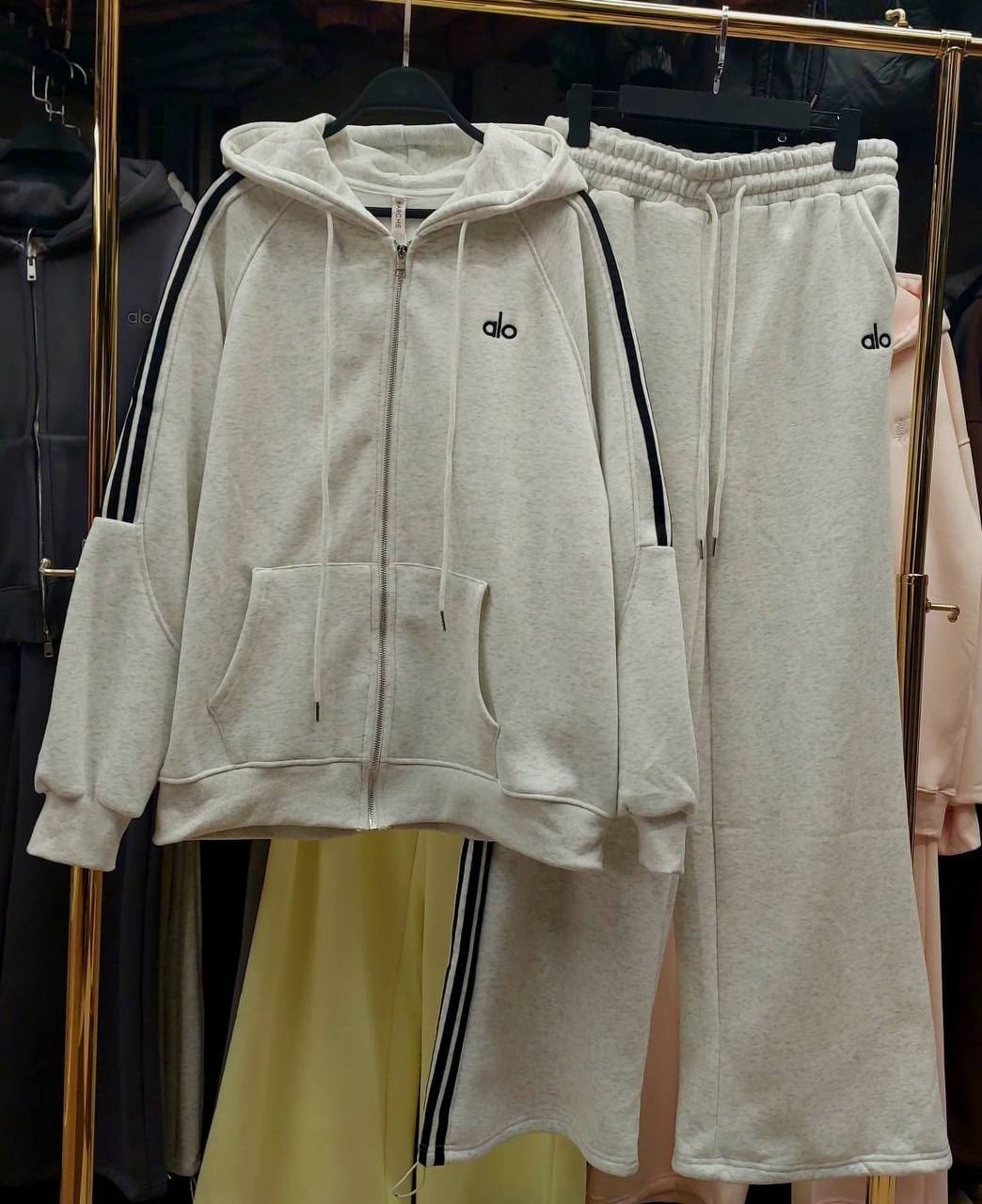 спортивные костюмы женские,костюм на флисе,спортивные костюмы,женский костюм на флисе,теплый костюм