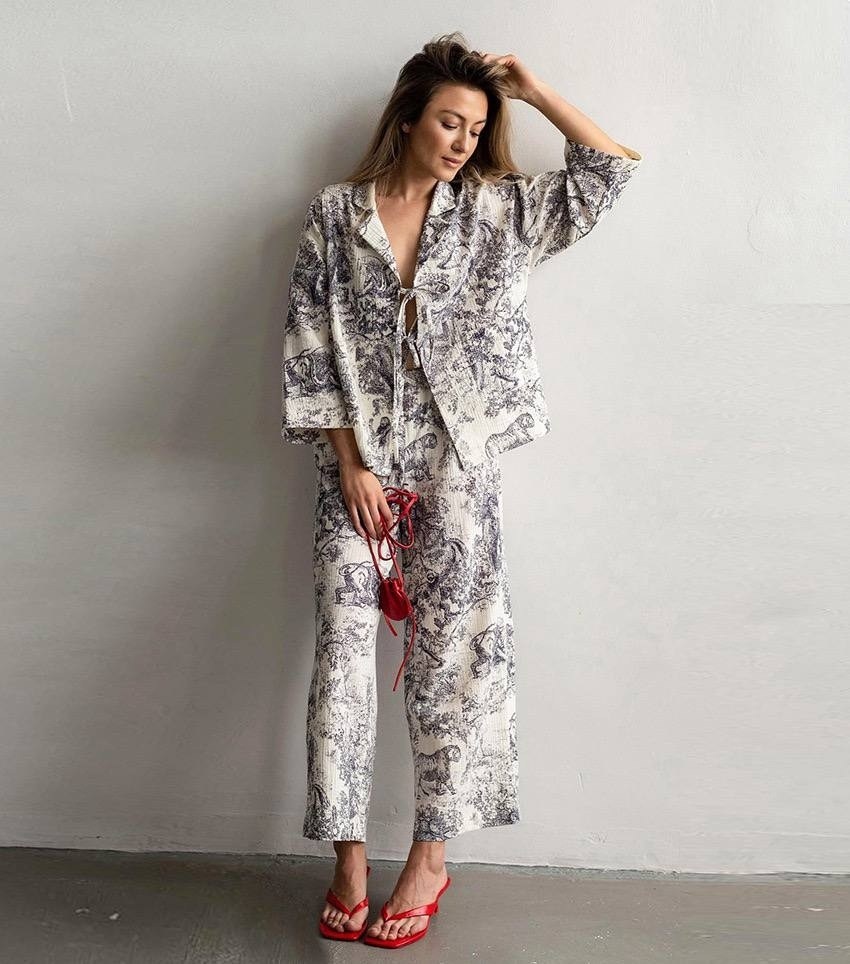 костюм брючный в пижамном стиле,костюмы брючные,костюм в пижамном стиле,костюм с брюками,пижамные костюмы