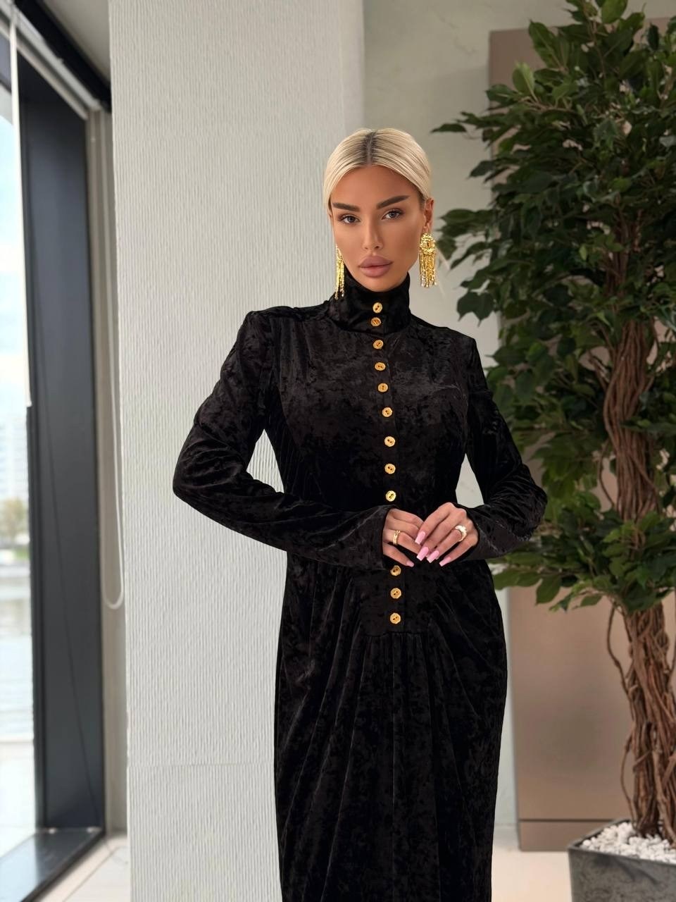 элегантное платье,стильное платье,бархатное платье,платье,длинное платье