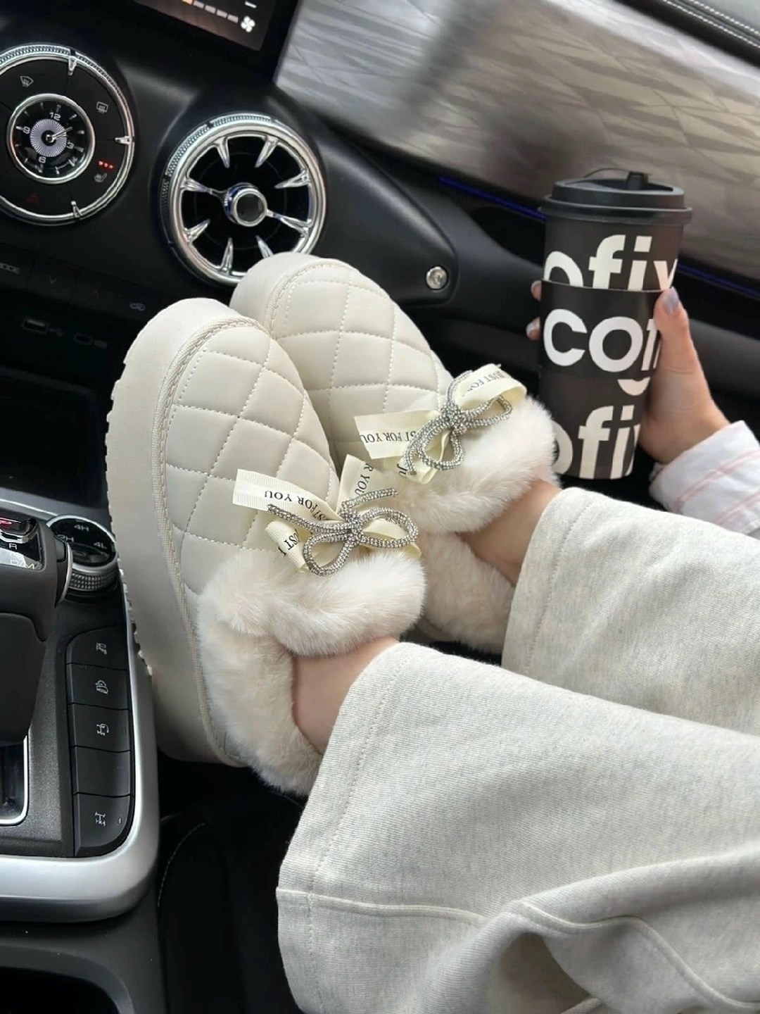 ,угги женские,угги женские зимние,угги зимние укороченные с мехом,модные угги