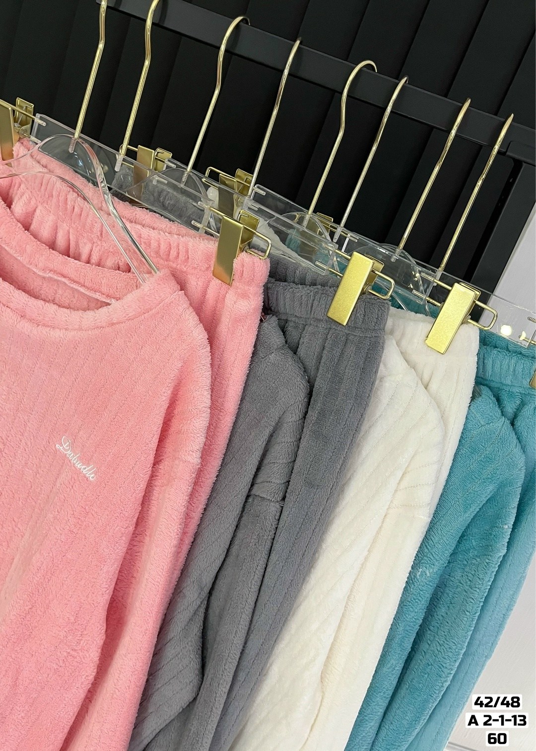 пижама женская со штанами теплая домашняя плюшевая,пижама женская теплая,теплая пижама,махровая пижама,комплект пижама