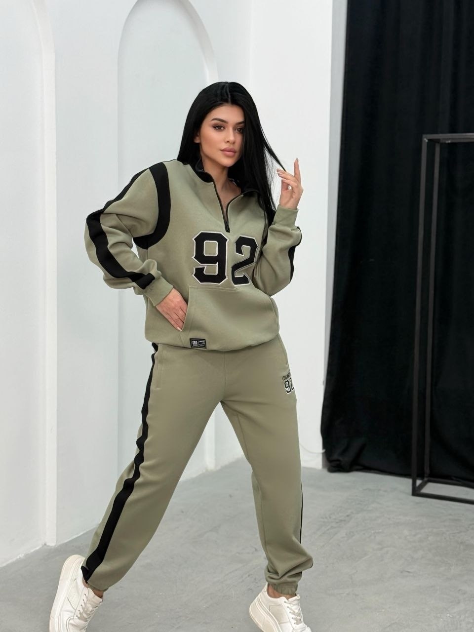 костюмы спортивные женские,костюмы спортивные,спортивные костюмы 2025,женская одежда,спортивный костюм спортивные костюмы