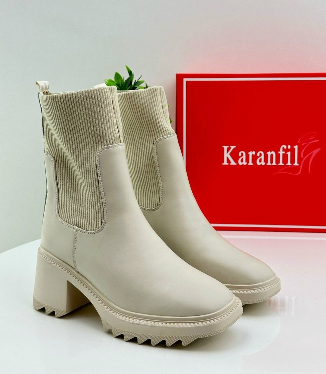 ,женские ботинки, женская,демисезонная ,полусапоги