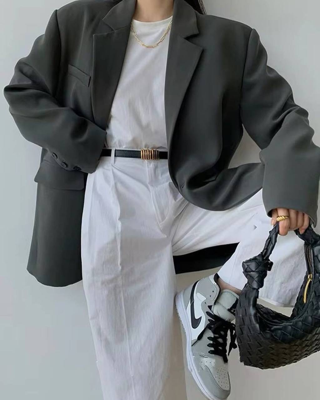 пиджак оверсайз женский,серый брючный костюм,женские костюмы брючные,костюм с брюками,стильные женские костюмы