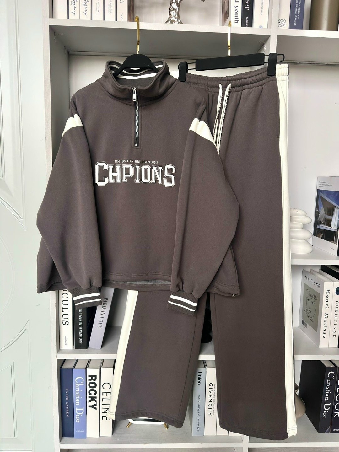 спортивные костюмы женские,стильные костюмы,спортивные костюмы,костюм спорт,трикотажный костюм