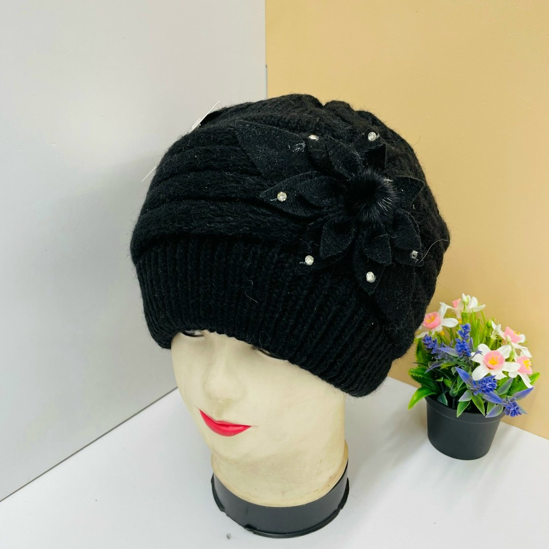 вязаная шапка женская,шапка женская,шапка для женщин,шапки зимняя,вязаная шапка
