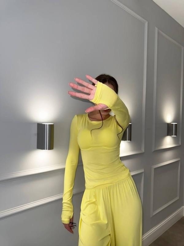 стильные костюмы,костюм желтый,костюмы женские,,костюм для фитнеса