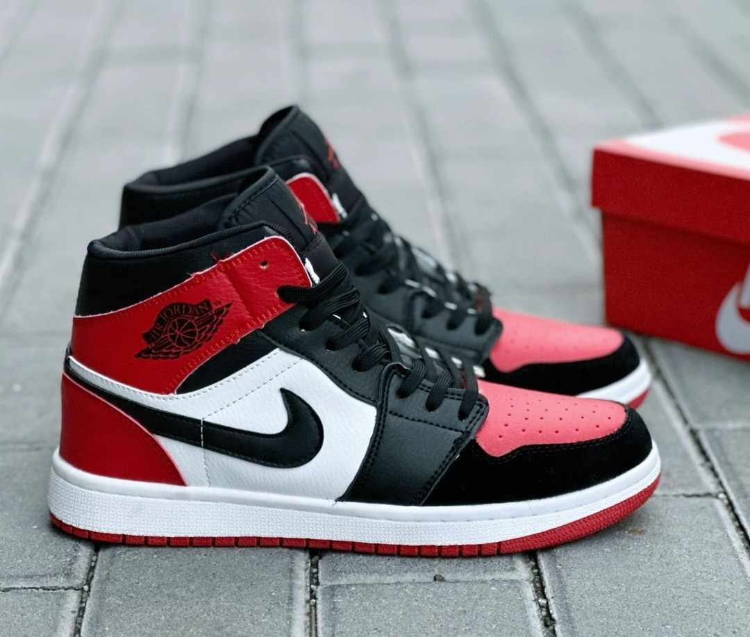 кроссовки nike air jordan 1,air jordan 1 mid lucky green,мужские кроссовки nike air jordan 1 retro high,кроссовки для мужчин,nike air jordan 1