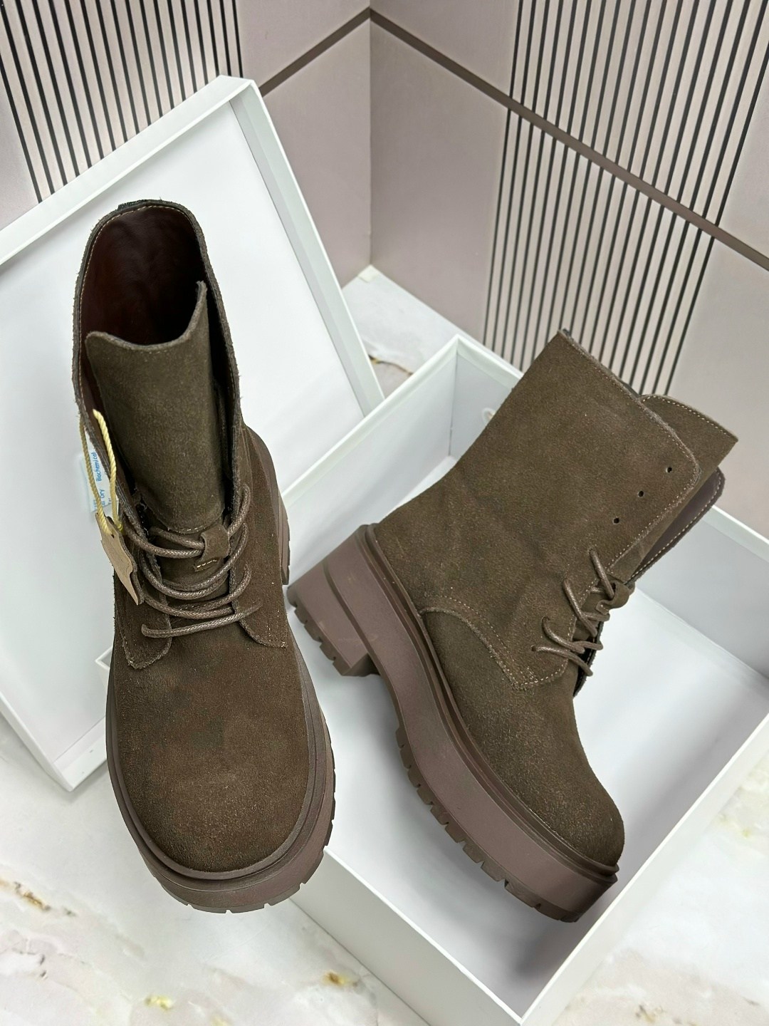 женские ботинки,,женская ,ботинка женские зимние,женская  зимняя