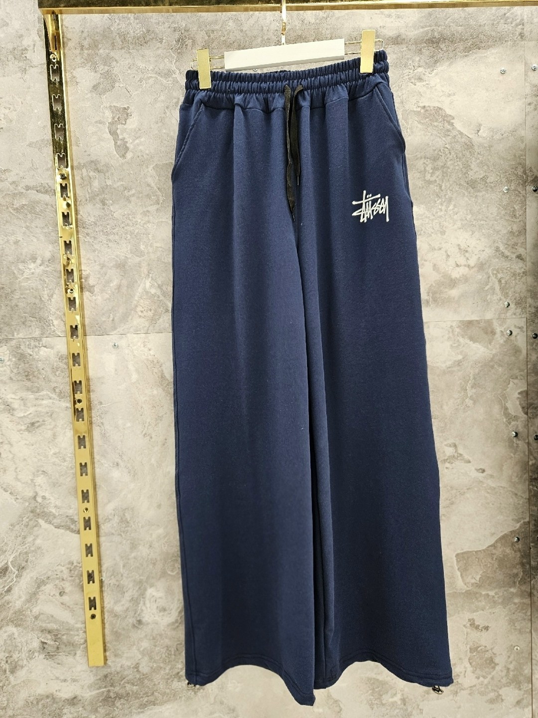 брюки stussy,спортивные штаны stussy,спортивные штаны,спортивные брюки,джоггеры спортивные