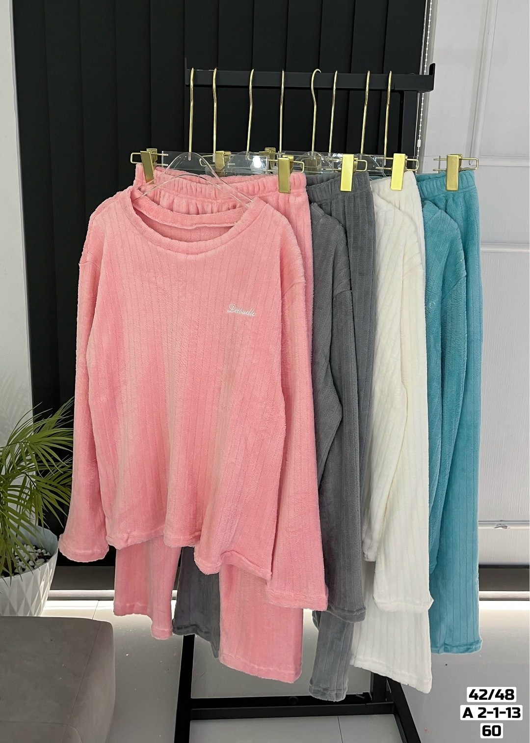 пижама женская со штанами теплая домашняя плюшевая,пижама женская теплая,теплая пижама,махровая пижама,комплект пижама