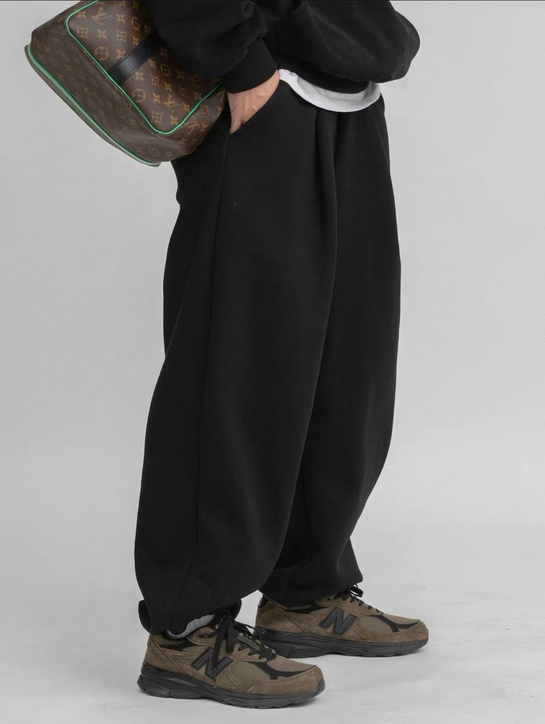 худи оверсайз,толстовки оверсайз,брюки свободного кроя,брюки широкие,толстовка свободного кроя