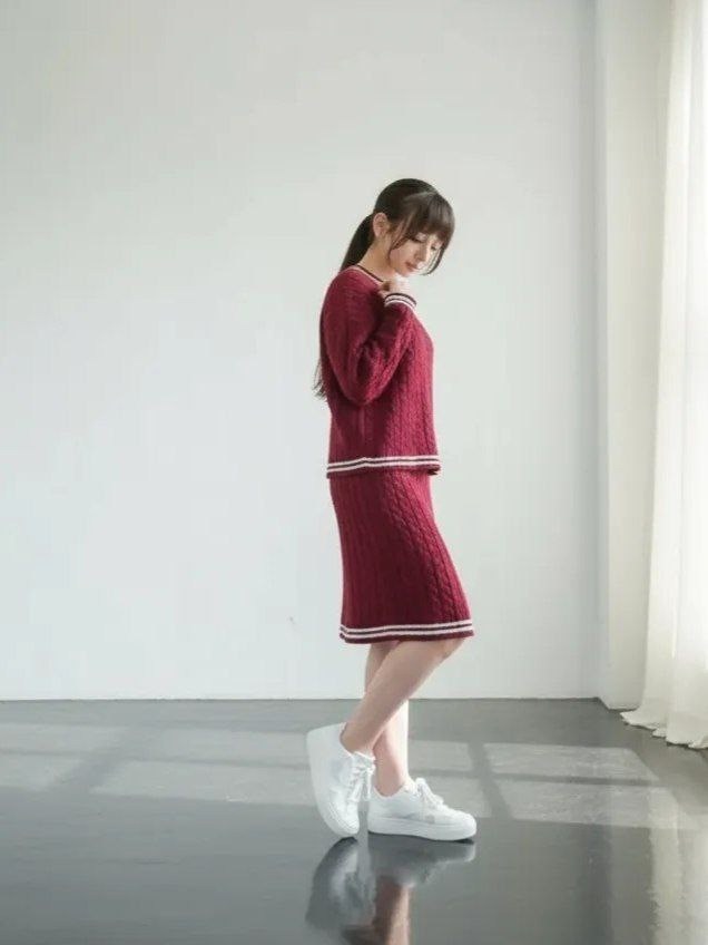 вязаные костюмы,костюм с юбкой женский,кофта и юбка,трикотажные костюмы,вязаный костюм с юбкой