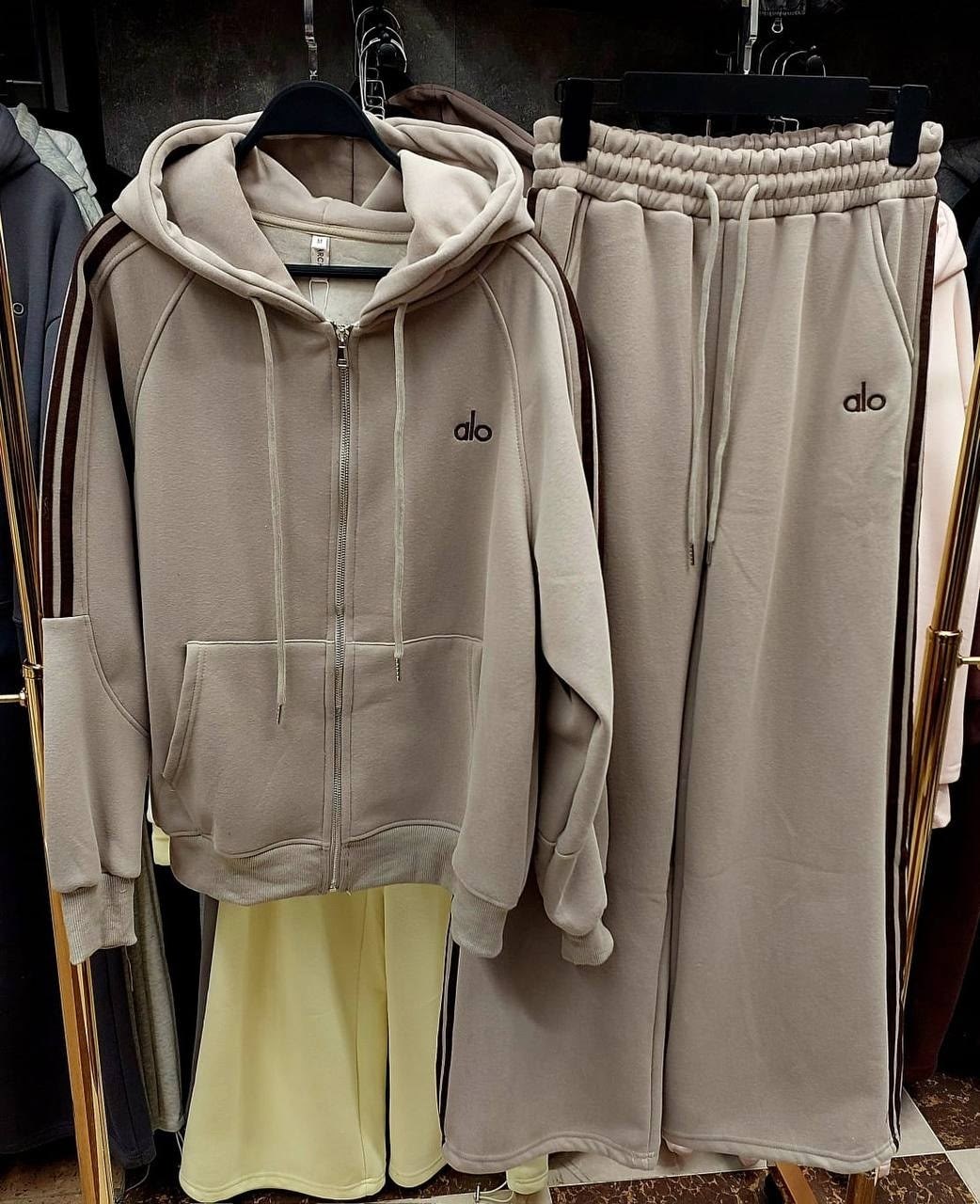 спортивные костюмы женские,костюм на флисе,спортивные костюмы,женский костюм на флисе,теплый костюм