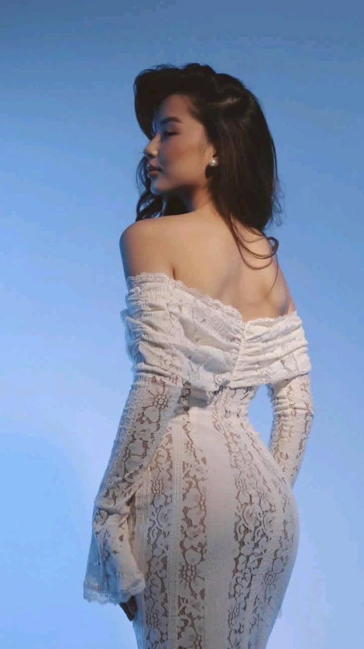 элегантные платья,кружевные платья,кружевное вечернее платье,свадебная платье,длинное платье с открытыми плечам