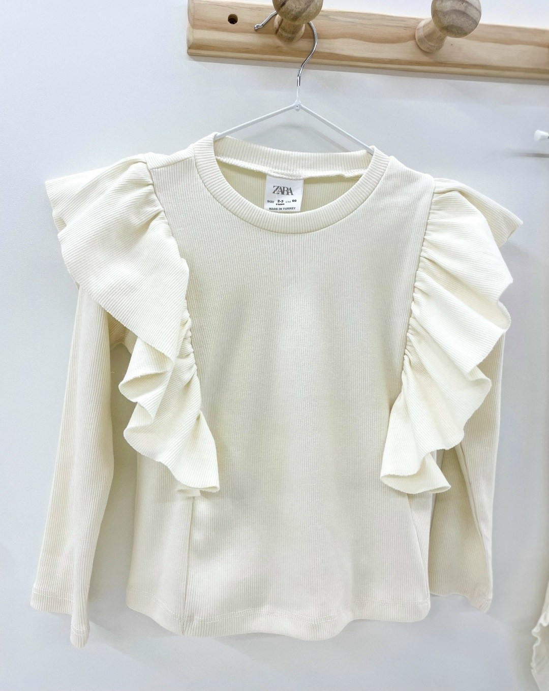 костюмы комплекты,комплект одежды,костюмчик,комплект одежды для девочек,детские комплекты