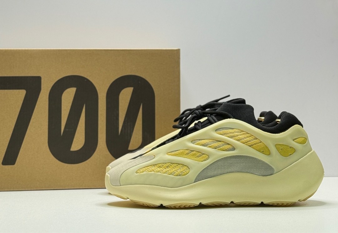 adidas yeezy boost 700 v 3,adidas yeezy boost 700,кроссовки adidas yeezy boost 700 v3,кроссовки adidas yeezy boost 700,кроссовки