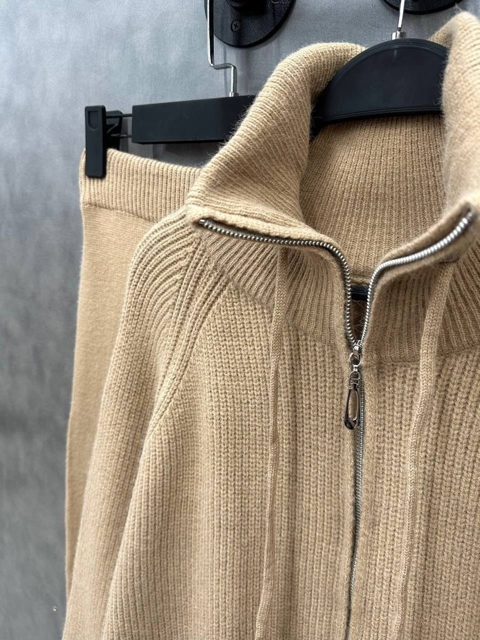 спортивный костюм loro piana,кашемировый костюм,трикотажные костюмы,вязаный кашемировый костюм,вязаные костюмы