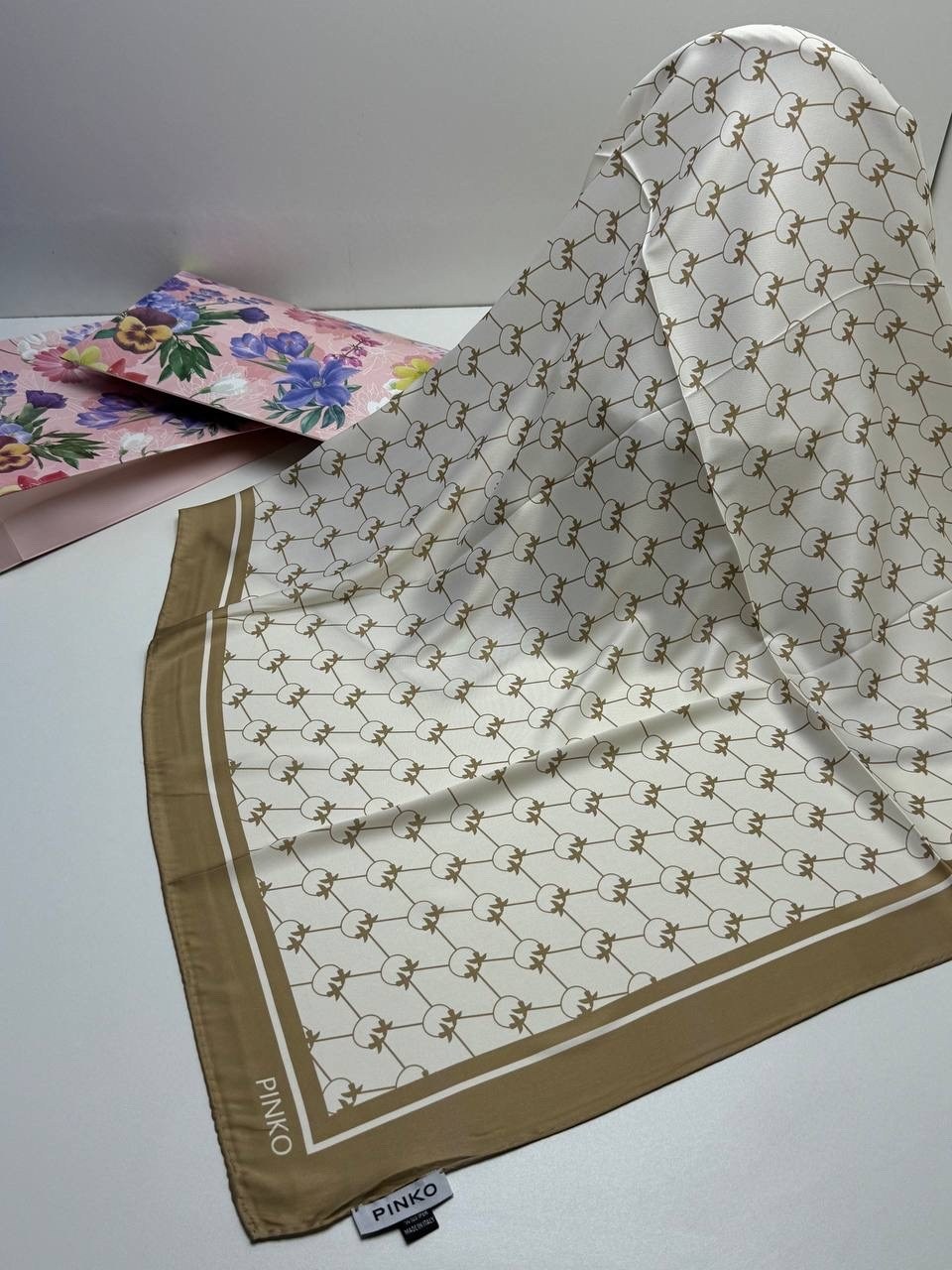 брендовый платок,платки женские,платки шелковые,платки шарф,платка