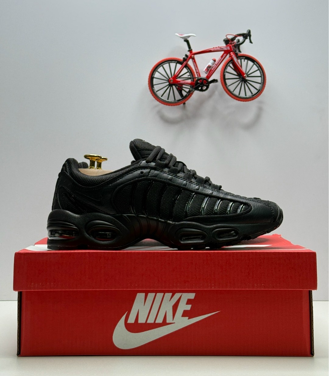мужские кроссовки nike air max,кроссовки nike air max tailwind 4,кроссовки nike air max plus tn,кроссовки мужские nike,кроссовки
