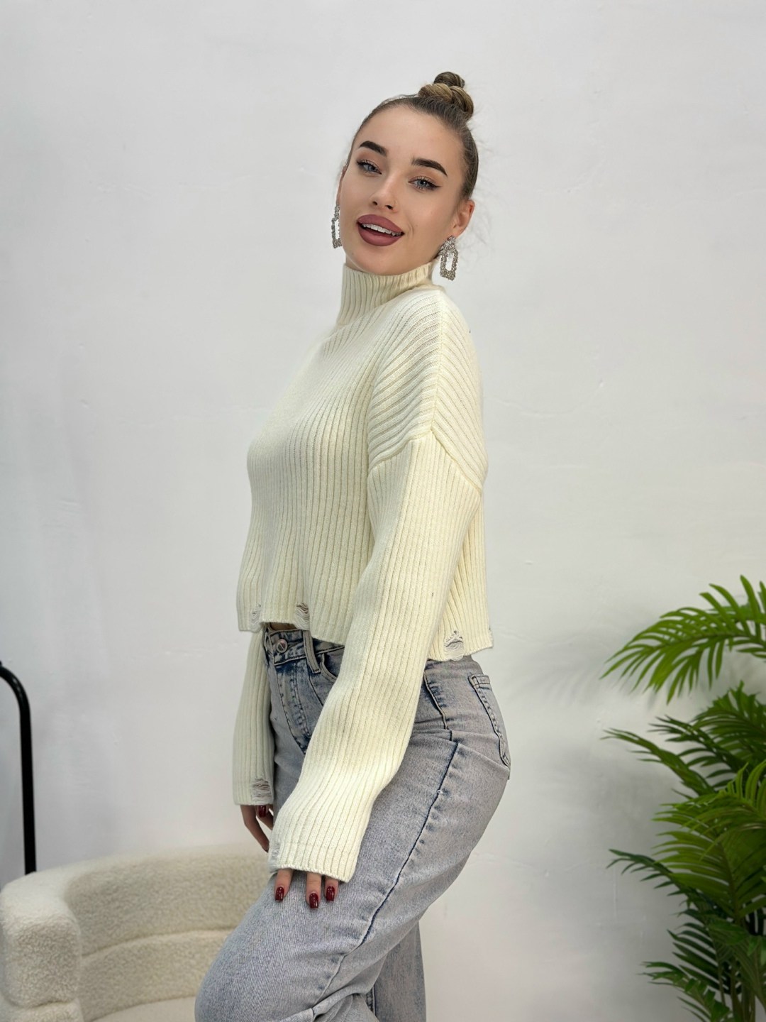 свитера женские,джемпер,свитер с горлом,бежевый джемпер,стильный свитер