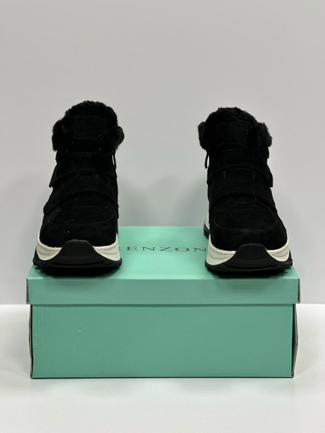 женская зимняя ,ботинка женские зимние,,зимние женские кроссовки,ботинки зимние