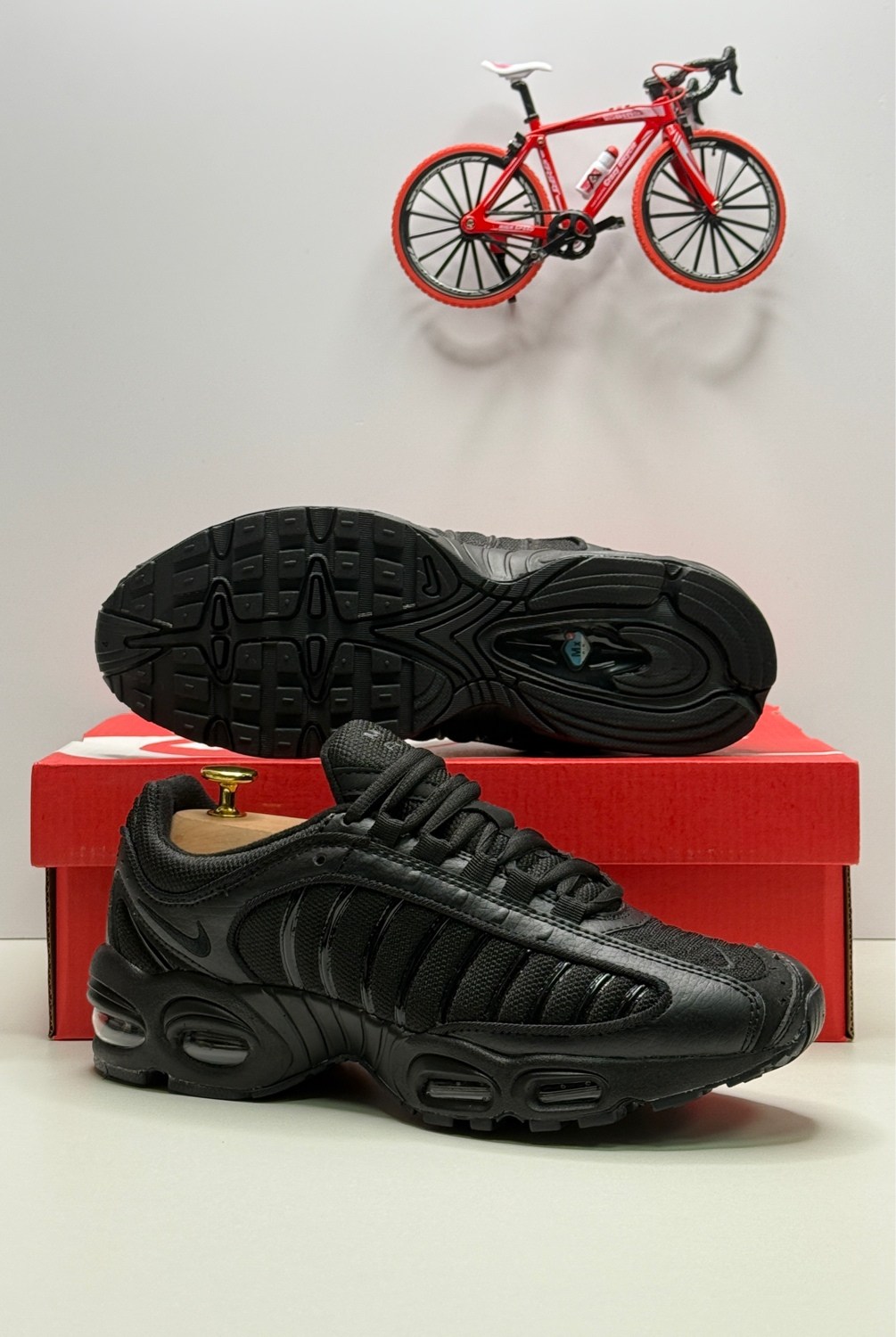 мужские кроссовки nike air max,кроссовки nike air max tailwind 4,кроссовки nike air max plus tn,кроссовки мужские nike,кроссовки