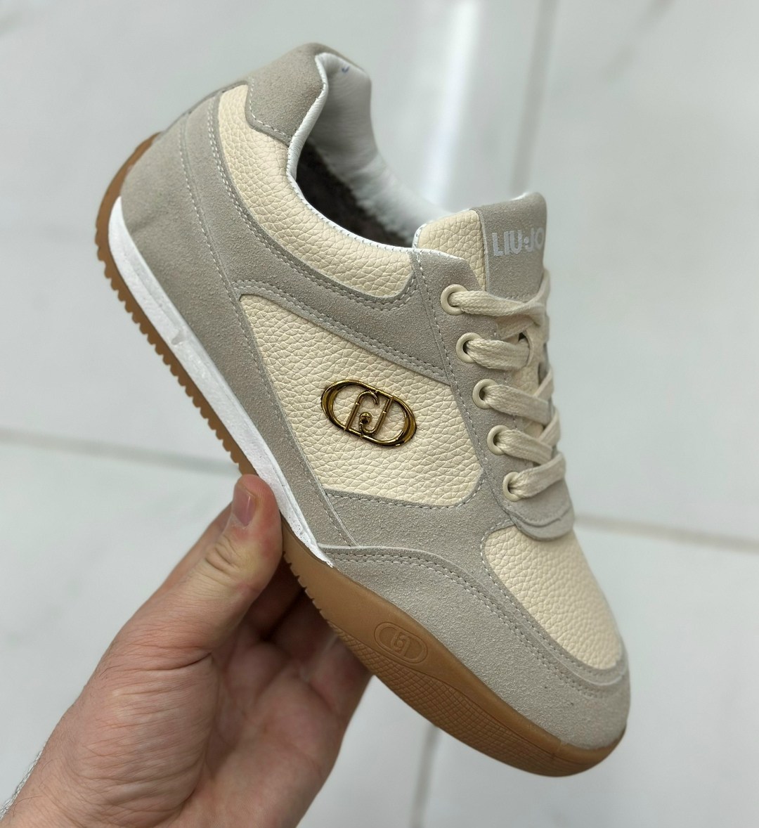 ,спортивная ,женские кроссовки,повседневные кроссовки, женская