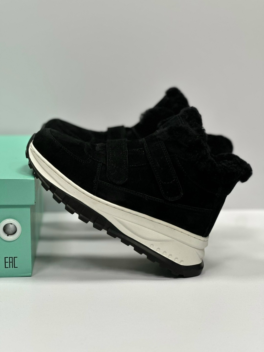 женская зимняя ,ботинка женские зимние,,зимние женские кроссовки,ботинки зимние