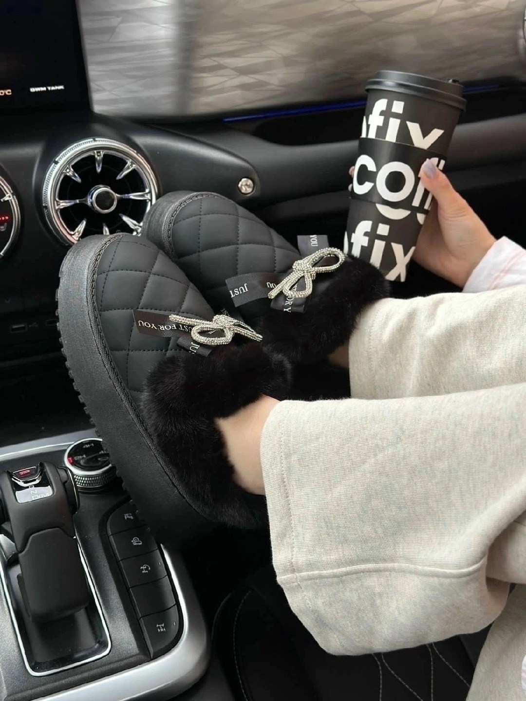 ,угги женские,угги женские зимние,угги зимние укороченные с мехом,модные угги