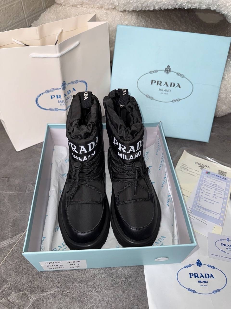 ,дутики prada,прада , женская,дутики