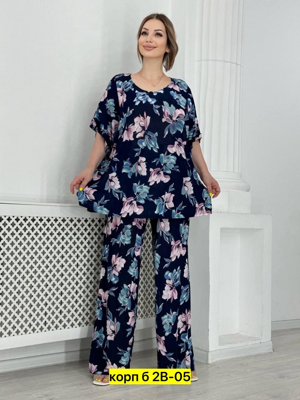 женские костюмы больших размеров,костюм брючный нарядный большие размеры,костюмы брючные, больших размеров,костюмы женские летние