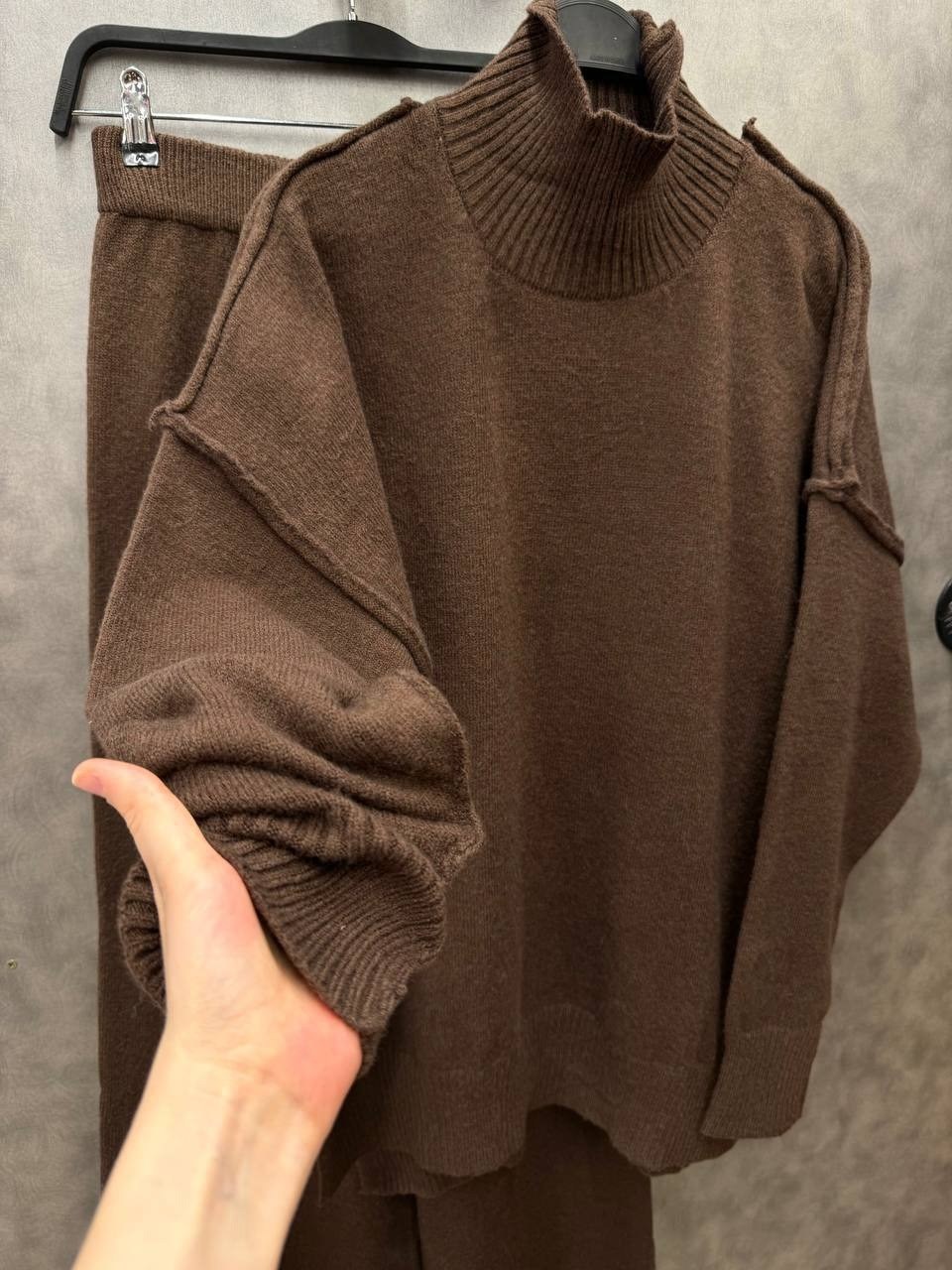 костюм вязаный теплый с брюками modis shop,вязаный брючный костюм,теплый трикотажный костюм,вязаный костюм с брюками теплый,вязаные брюки