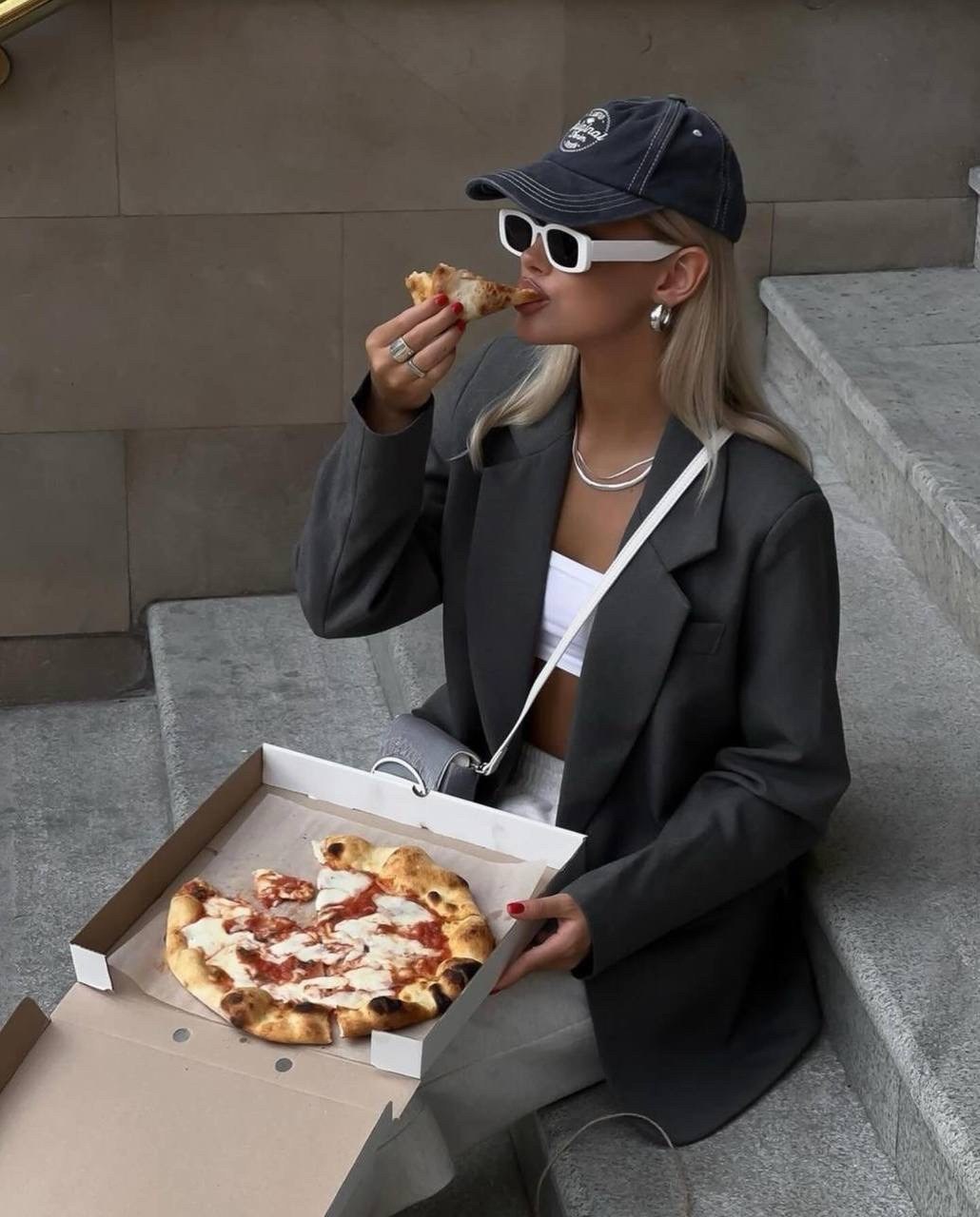 пиджак оверсайз женский,серый брючный костюм,женские костюмы брючные,костюм с брюками,стильные женские костюмы