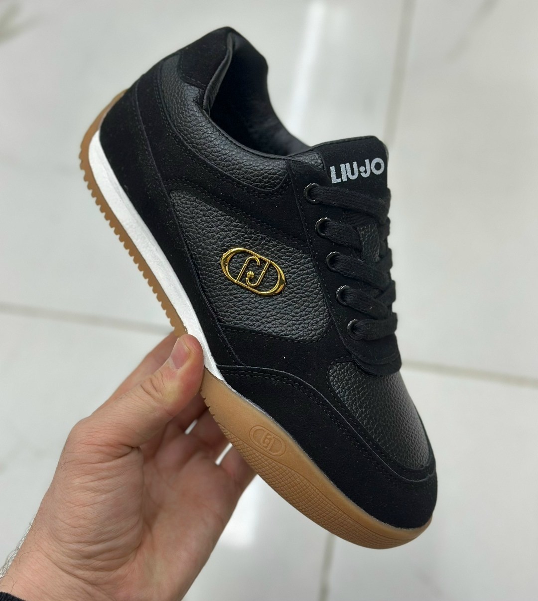 ,спортивная ,женские кроссовки,повседневные кроссовки, женская