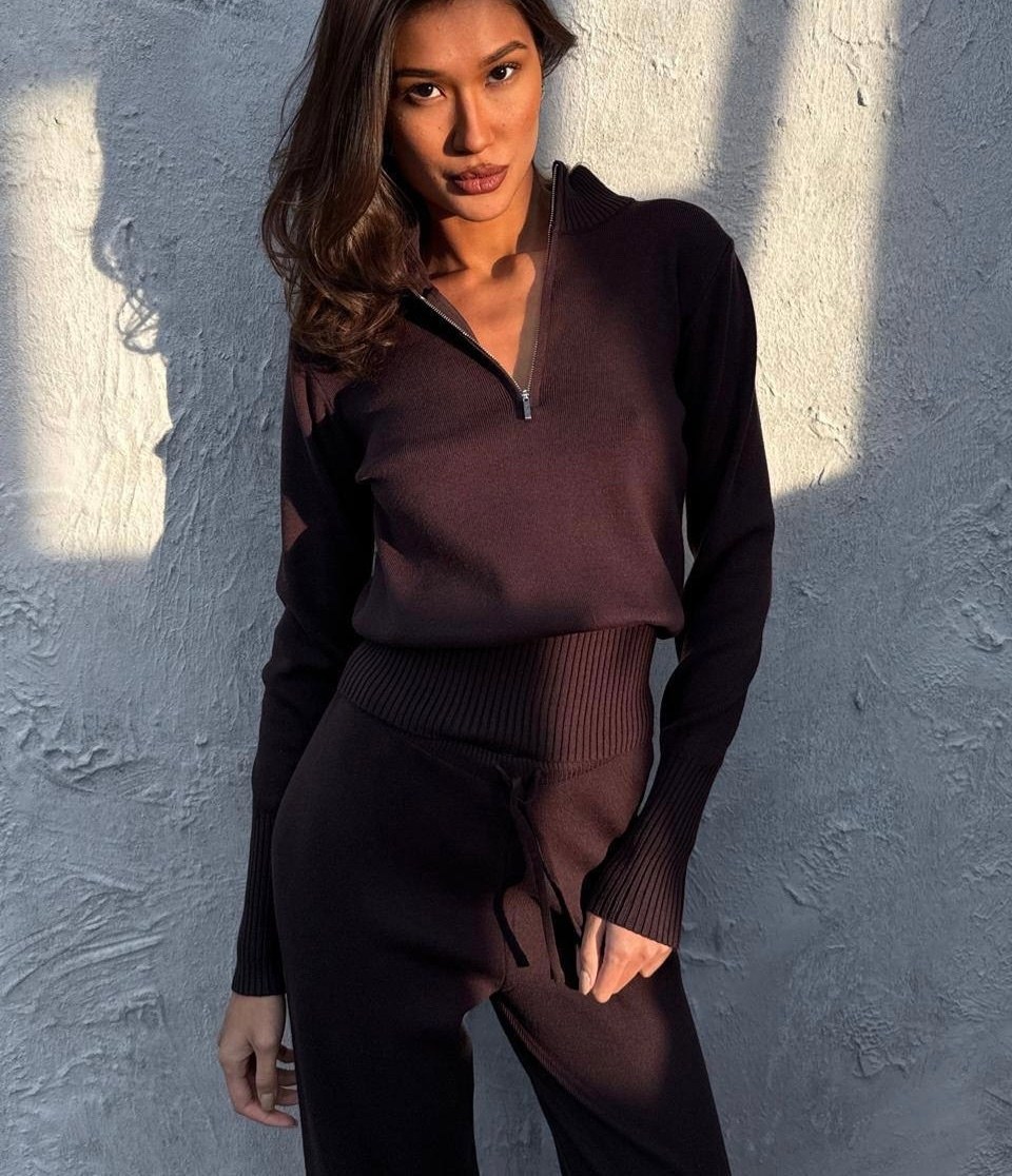 трикотажные костюмы,вязаные костюмы,трикотажный женский костюм,кашемировый костюм,костюмы комплекты