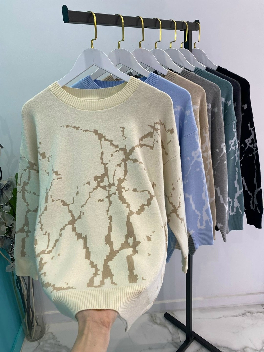 свитер с принтом,свитера женские,свитер,модный свитер,кофта женская