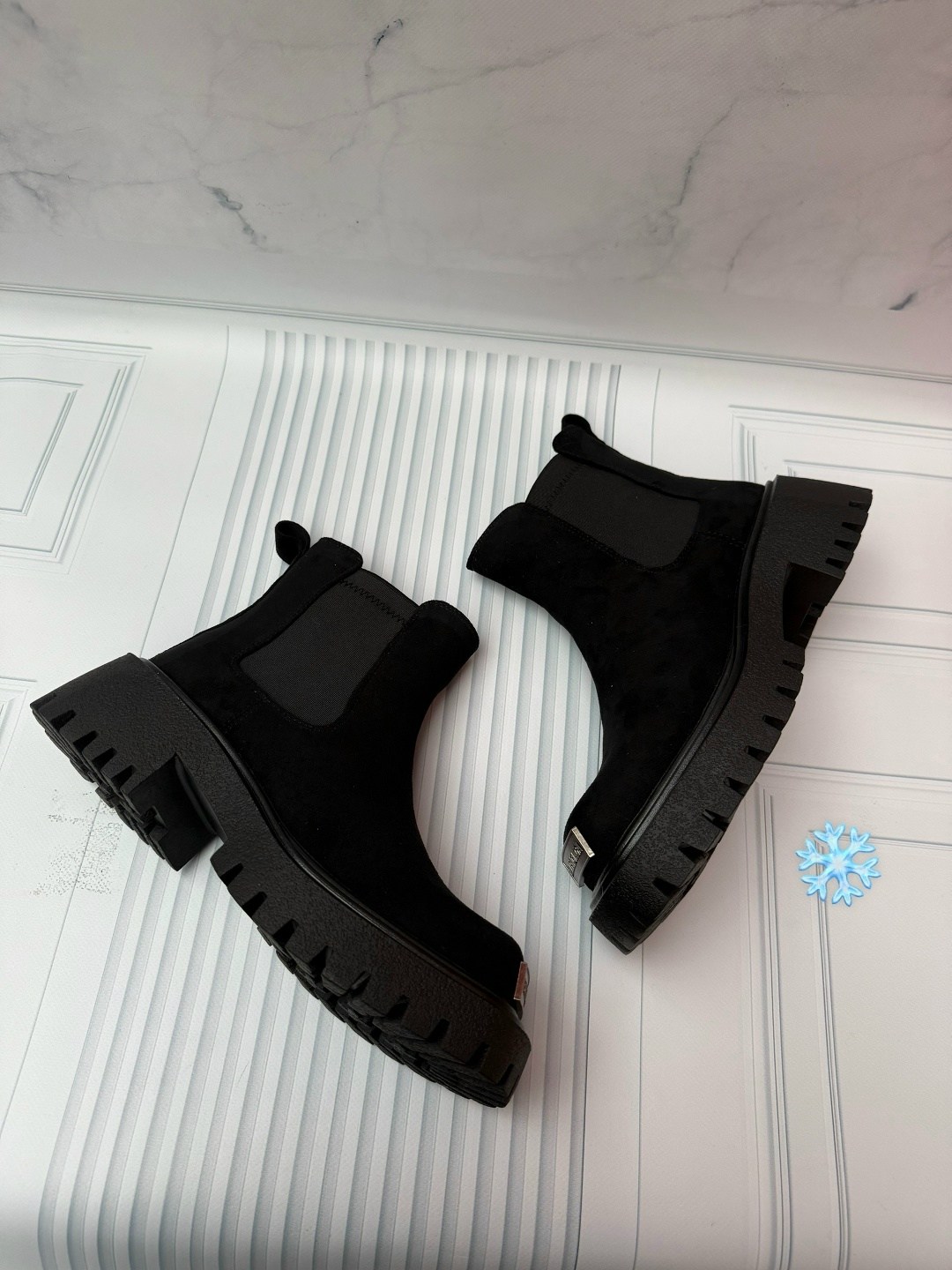 ,ботинки челси баленсиага,ботинки женские,замшевые ботинки,женская