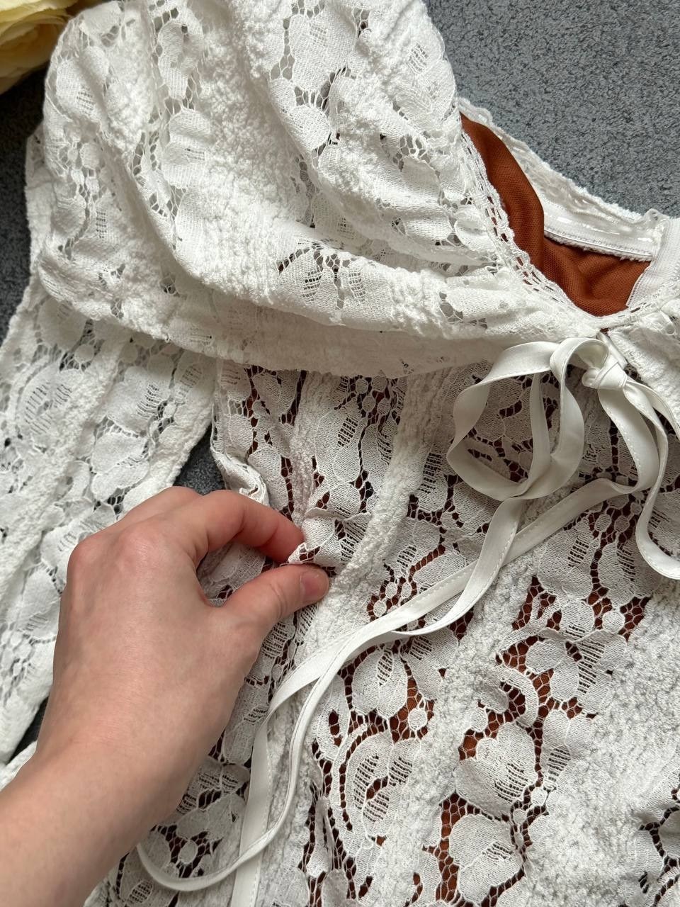 элегантные платья,кружевные платья,кружевное вечернее платье,свадебная платье,длинное платье с открытыми плечам