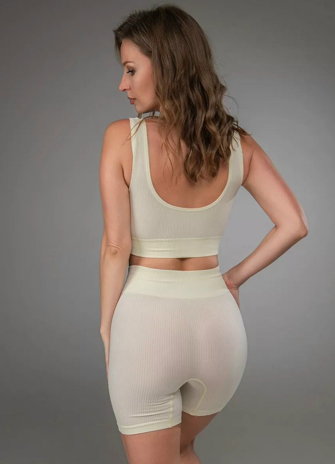 костюм топ и велосипедки,костюм для фитнеса,комплект для фитнеса,спортивные комплекты,спортивные топы